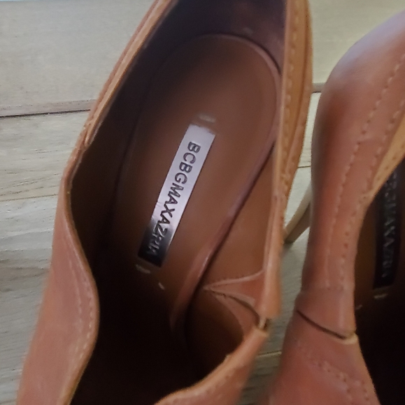 BCBG Ankle Boots - Picture 4 of 4